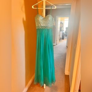Teal prom dress size 6, worn once